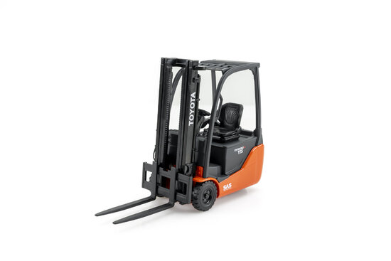 Toyota Traigo 48 version with 3 wheels