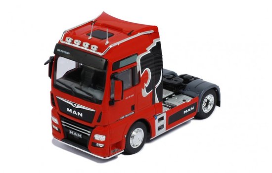 MAN TGX XXL D38, red, Lion Pro Edition
