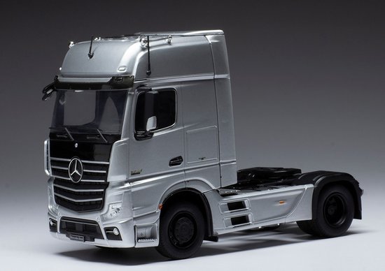 Mercedes-Benz Actros MP4 silver color