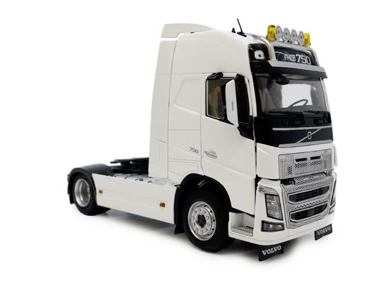 Volvo FH16 4x2 biela farba