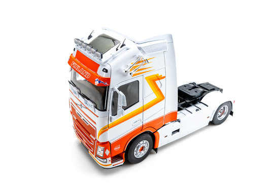 Volvo FH16 XL Cab, weiss/orange, 2018