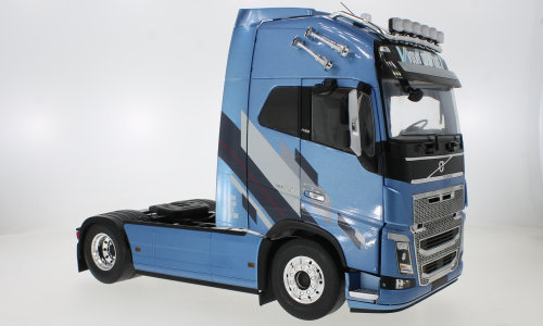 Volvo FH16 XL Cab, metallic-light blue, 2018