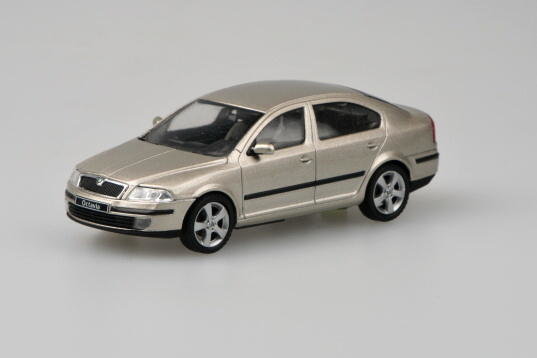 Škoda Octavia 2004, Sahara Beige Metallic