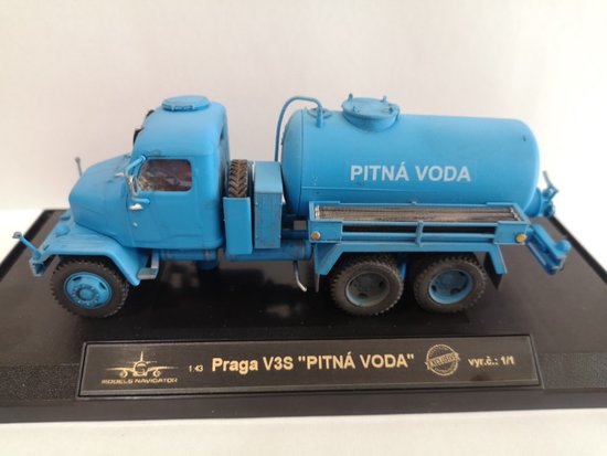 Praga V3S tank " TRINKWASSER "