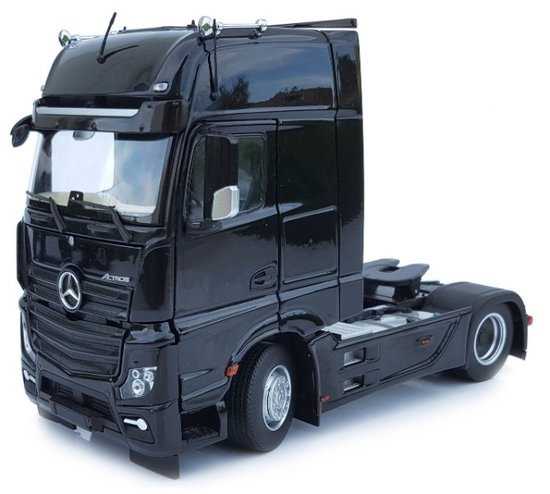 Mercedes-Benz Actros Gigaspace 4x2 čierna