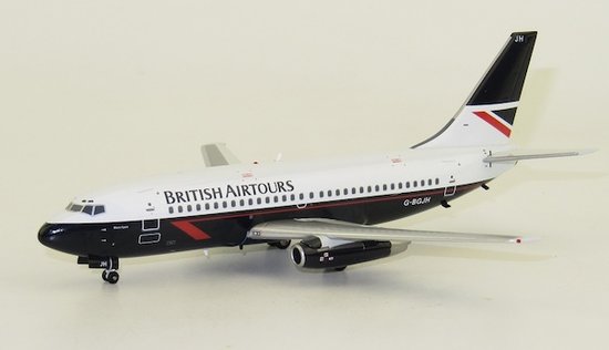 Britische Airtours Boeing 737-200 mit Standfuß