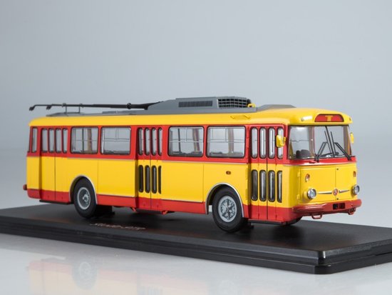 Trolleybus Škoda 9TR / yellow-red /