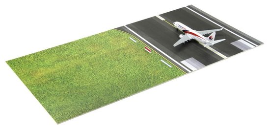Runway Section Malaysia Airlines Boeing 737-800