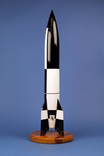 V-2 rocket 'Der Frau Im Mond'
