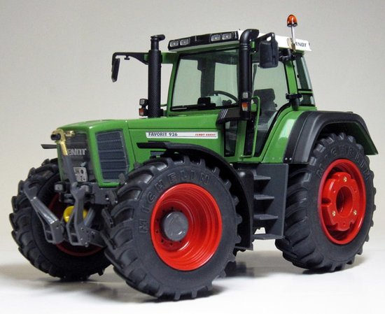 Tractor FENDT FAVORIT 926 Vario (ver. 1996 - 2000 / 1. Generation) (2013)
