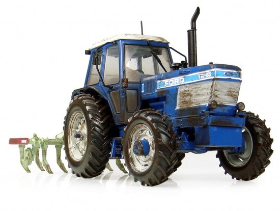 Tractor Ford TW-25 with cultivator - Limited Edition 1500 pcs
