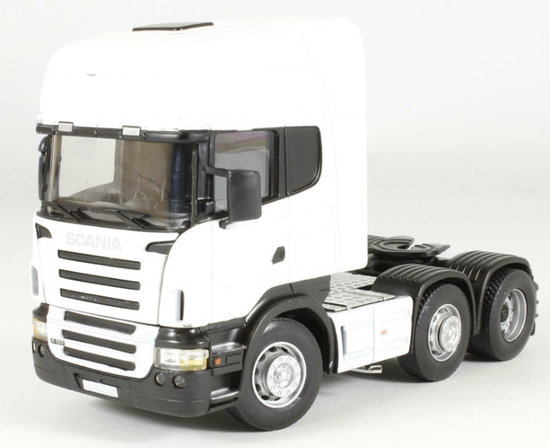 Ťahač Scania biela k potlačeniu