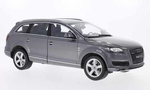 Auto Audi Q7, metallic grau 2010