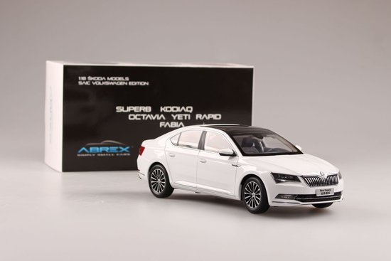 Škoda Superb III (2015), white