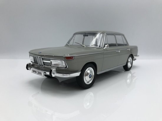 BMW 2000 light grey - 1966