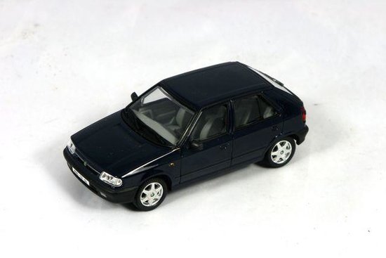 Auto Škoda Felicia 1,3GLXi (1994) Royal Blue