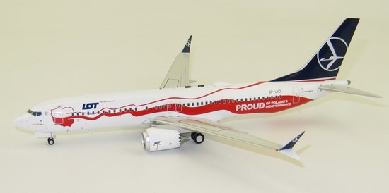 Boeing B737-8MAX - LOT Polish Airlines "Proud of Poland's Independence"