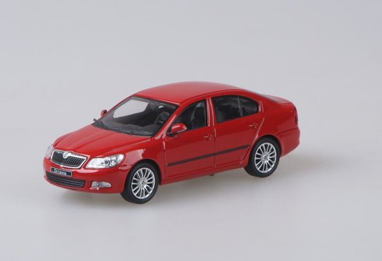 Auto Škoda Octavia (facelift 2008), Red Corrida Uni 