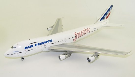Boeing 747-100 Air France "JUMBO"  with stand 