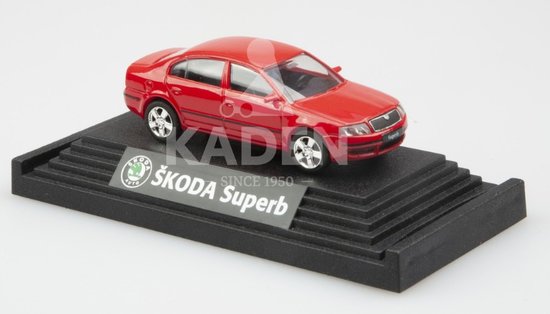 Škoda SuperB červená "KADEN"