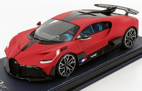  BUGATTI - DIVO 2018 červená