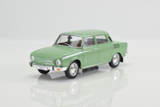 Skoda 100 L, green