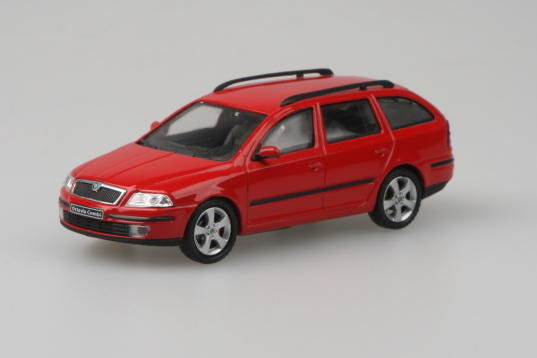 Škoda Octavia Combi 2004, B-red Corrida