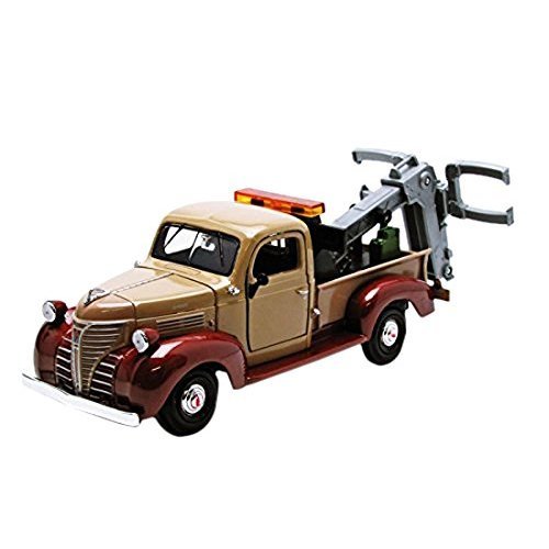 Plymouth pickup odťahové vozidlo béžová a metalická tmavo červená, 1941st