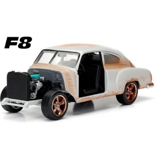 Dom's Chevrolet Fleetline Primer Grey 1951 - FAST AND FURIOUS 8