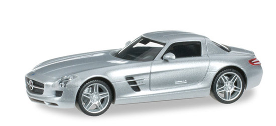 Auto Mercedes-Benz SLS AMG, iridium silver metallic