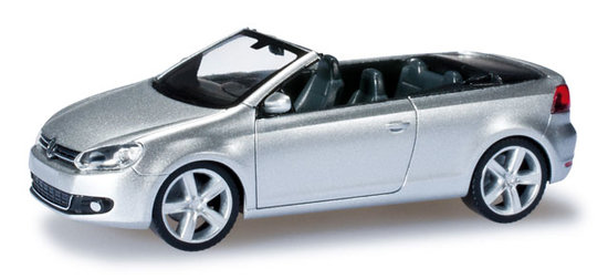 Auto VW Golf convertible, metallic