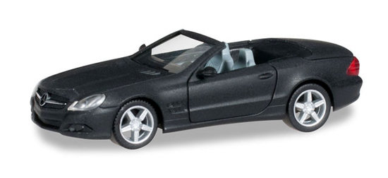 Auto Mercedes-Benz SL-Klasse, matt black with chromed rims