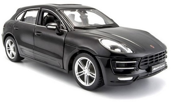 Porsche Macan (black)