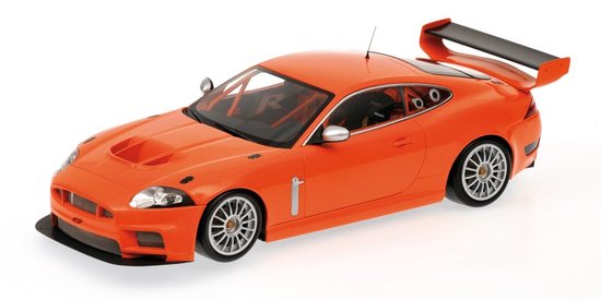 Auto JAGUAR XKR GT3 - 2008 - die orange Farbe