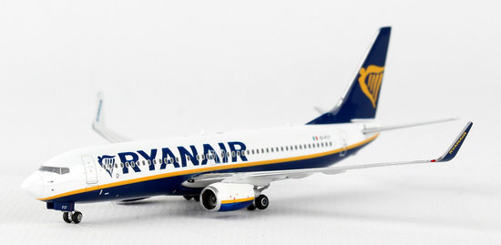 Boeing B737-800 Ryanair, with Winglets