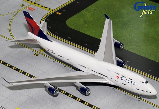 Boeing 747-400, Delta Air Lines