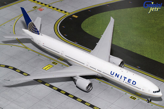 Boeing 777-300ER United Airlines