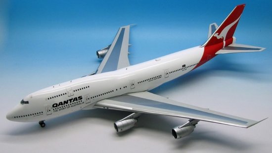 Boeing B747-300 Qantas " Stadt Wagga Wagga "