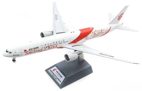 Boeing 777-300ER Air China "Smiling China"