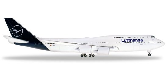 Boeing B747-8 Intercontinental - Lufthansa  - new colors