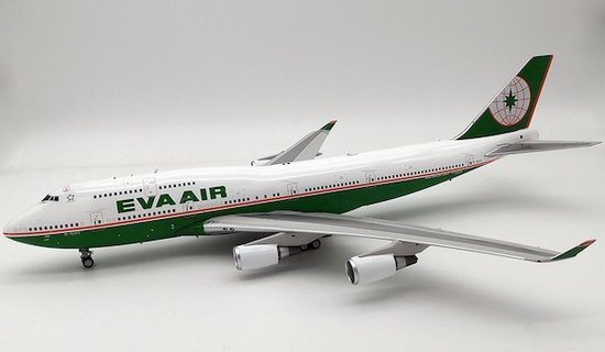 Boeing 747-400 EVA Air