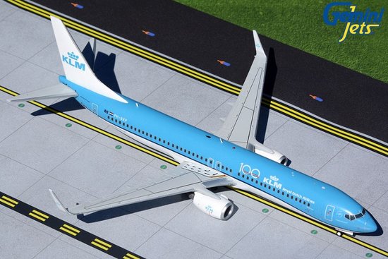KLM Boeing 737-900 " 100 & quot KLM; mit gefalteten Klappen