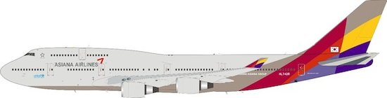Boeing 747-400 Asiana Airlines with stand