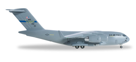 Boeing C-17A Glob USAF " Geist des Mississippi Minutemen "