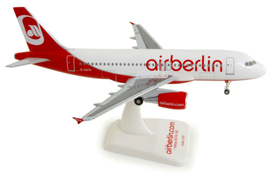 Airbus A319-100 Air Berlin  s podvozkom