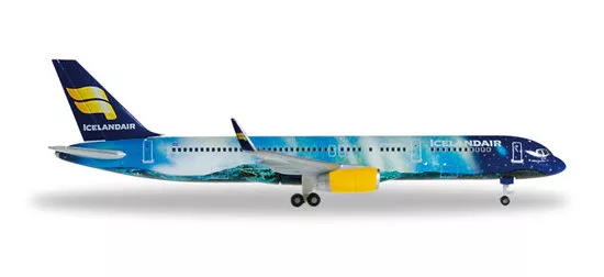 Icelandair Boeing 757-200 "Hekla Aurora"