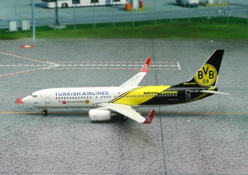 Boeing B737-800 Turkish Airlines " Borussia Dortmund "