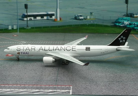 Airbus A330-300 Thai Airways "Star Alliance",