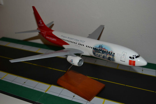 Lietadlo Boeing B737-86N Travel Service "Prague Airport"
