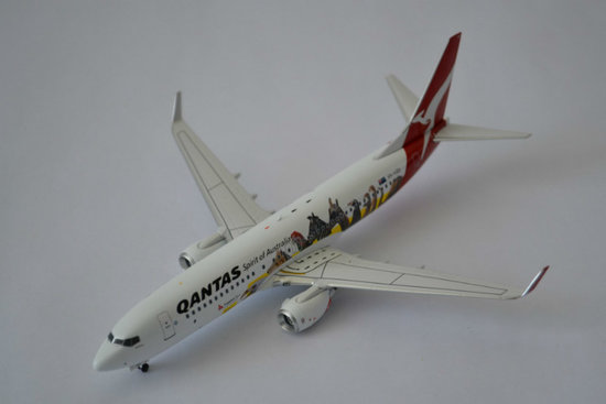 Lietadlo Boeing B737-800 Qantas 